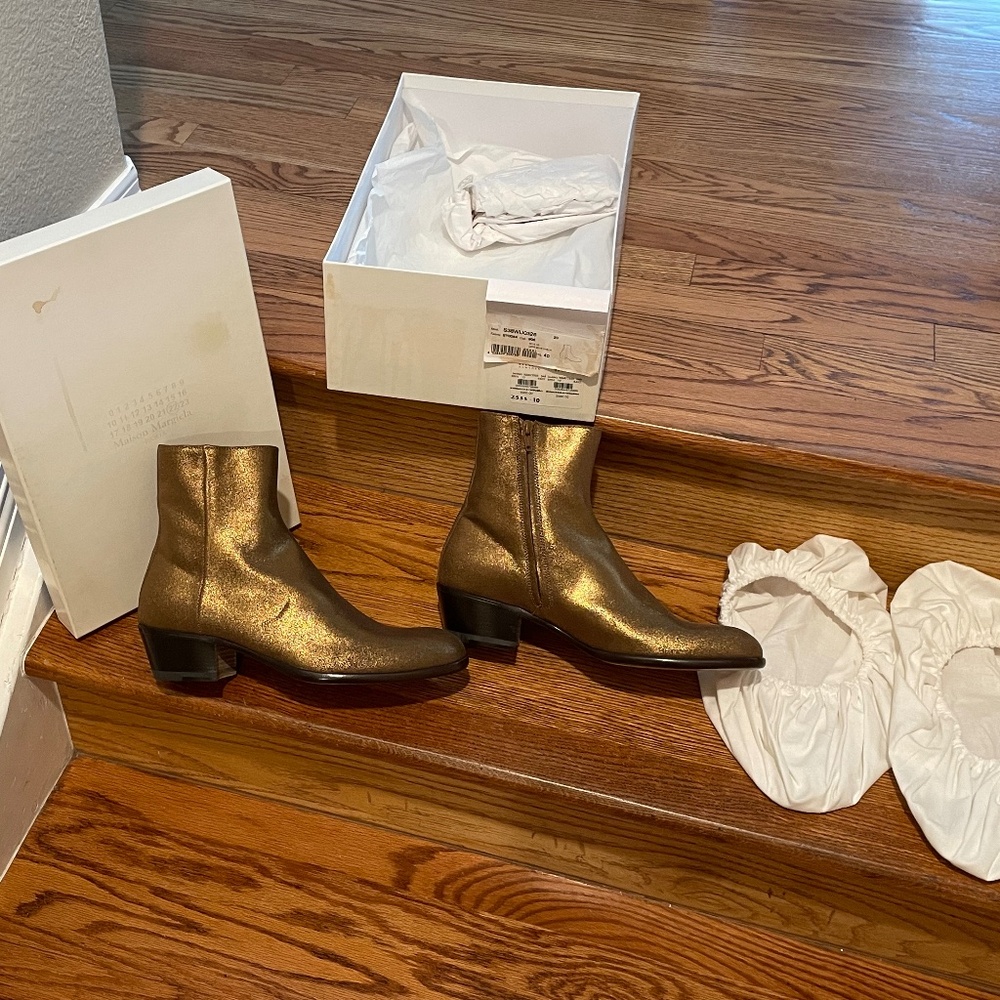 NIB Maison Margiela Gold Metallic Replica Tuxedo Cuban Heel Boots size 10